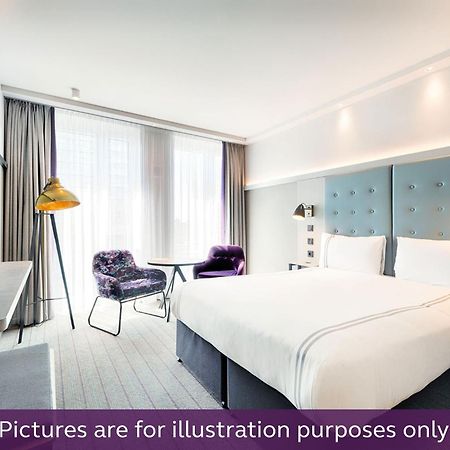 Premier Inn Stuttgart Bad Cannstatt Номер фото